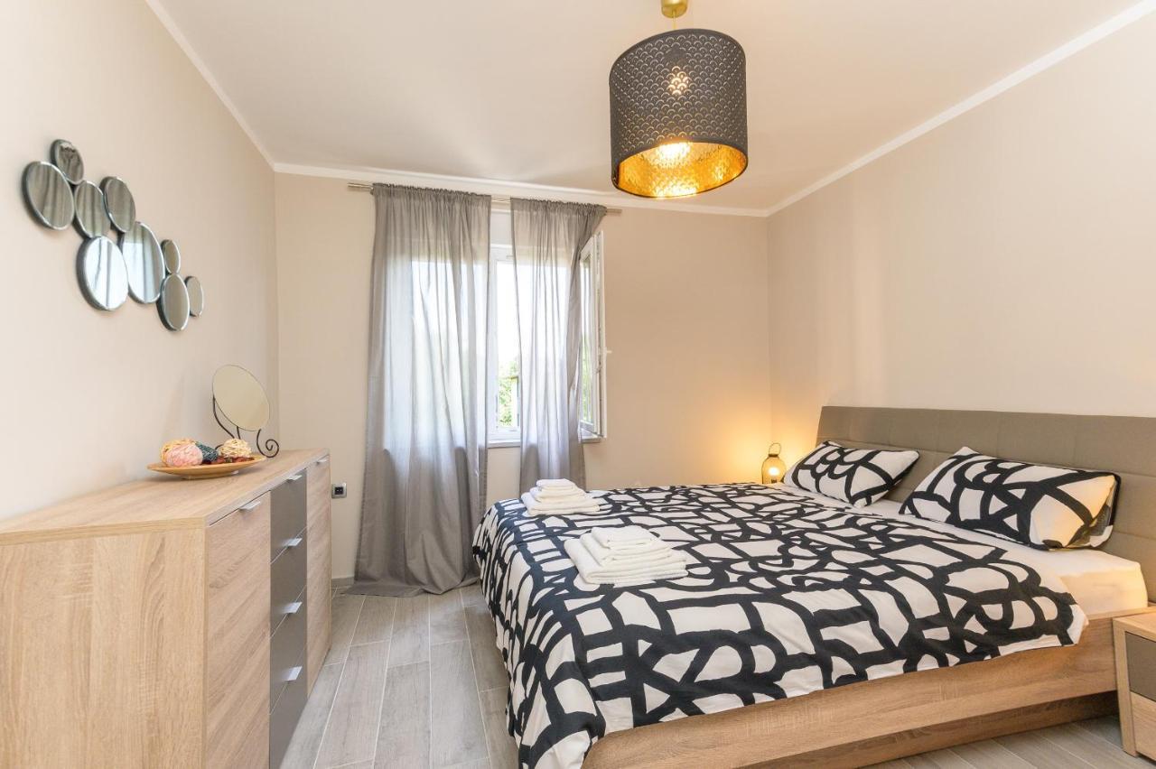 Apartment Pearl Of Kvarner , Опатия Экстерьер фото